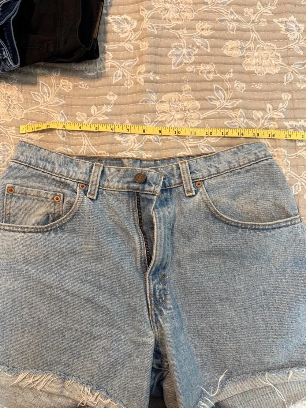 Levi's 560 blue denim shorts